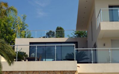 Comment entretenir ses garde-corps en verre et aluminium ?