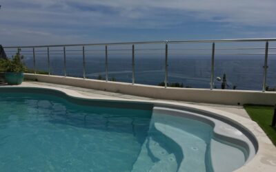 Choisir des garde-corps en aluminium pour sécuriser et mettre en valeur votre piscine